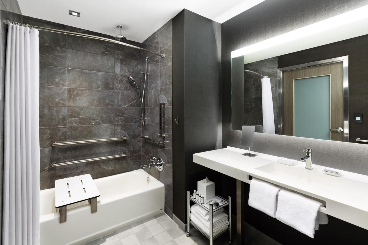 Ac Hotel By Marriott Bethesda Downtown Екстер'єр фото