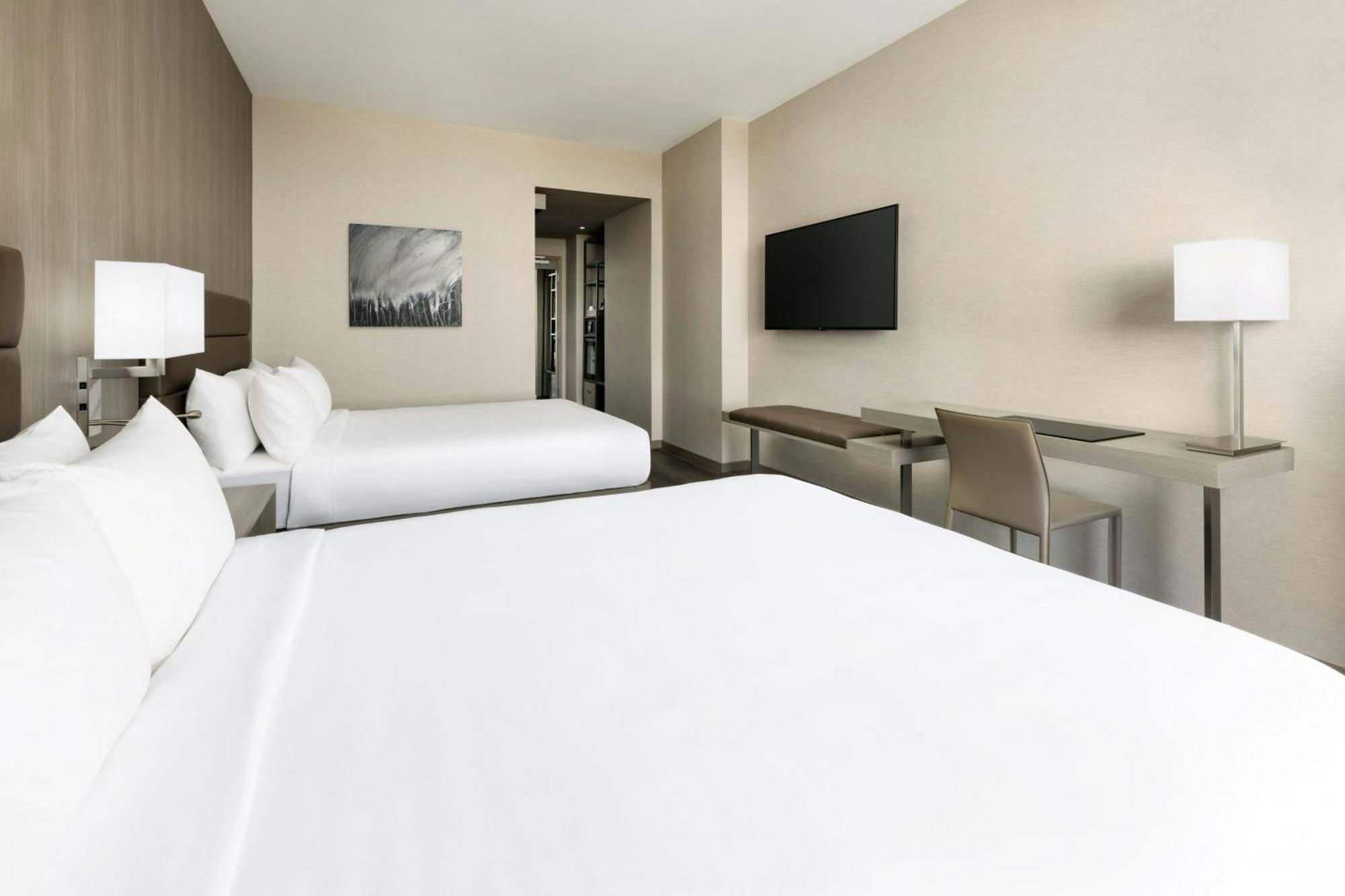 Ac Hotel By Marriott Bethesda Downtown Екстер'єр фото